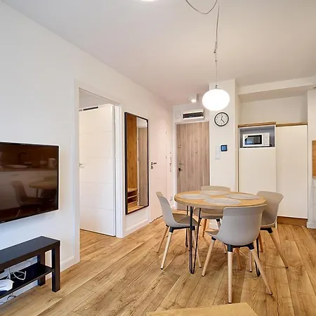 Velvet I Marine Lesne Tarasy - Aprent *